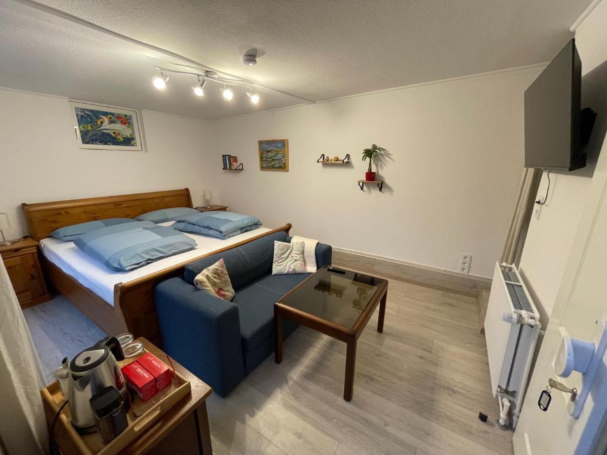 Ruhige, Gemuetliche 1-Zimmer Gartenwohnung Fuer 2 Erwachsene Любек Экстерьер фото